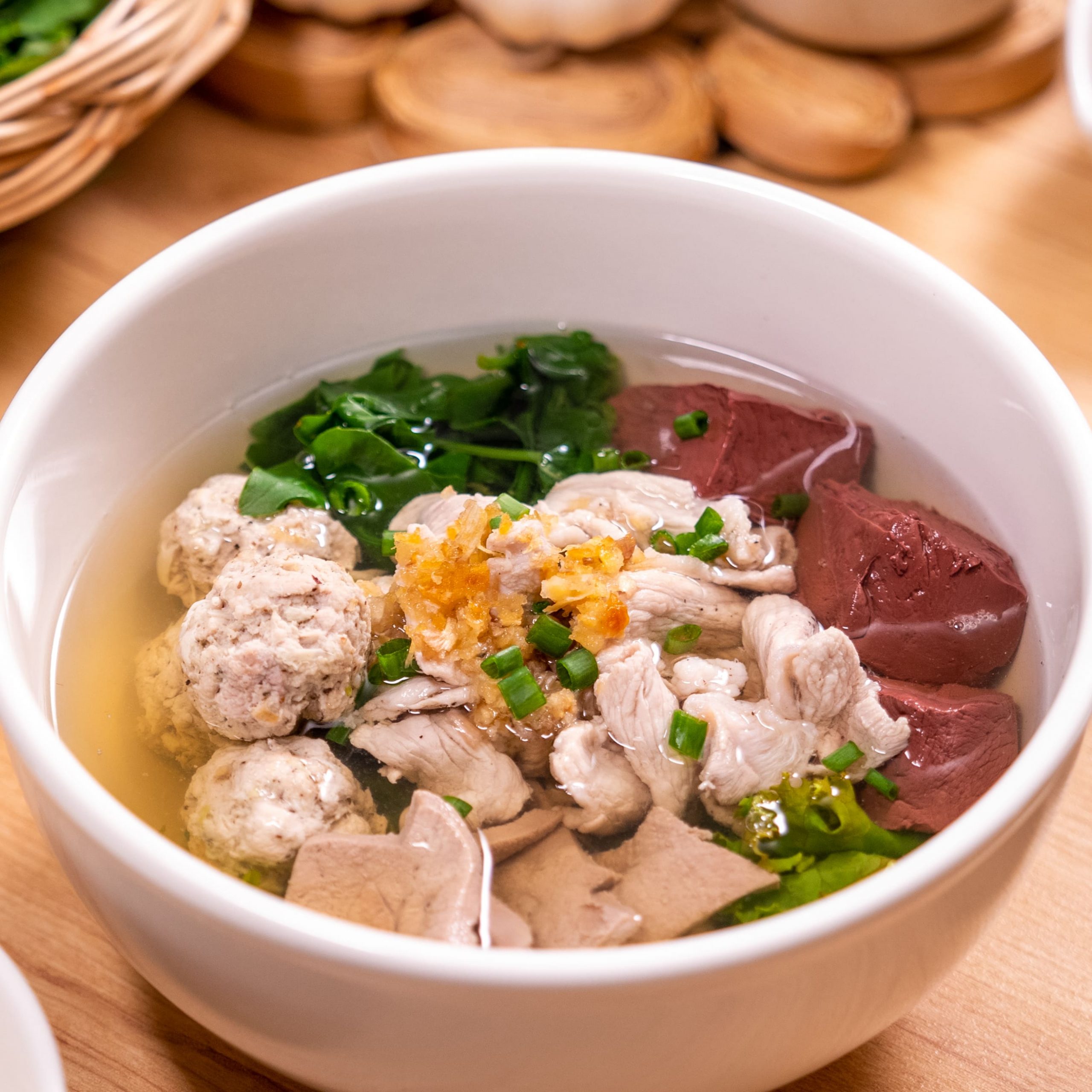 ต้มเลือดหมู - KhaoTraChat